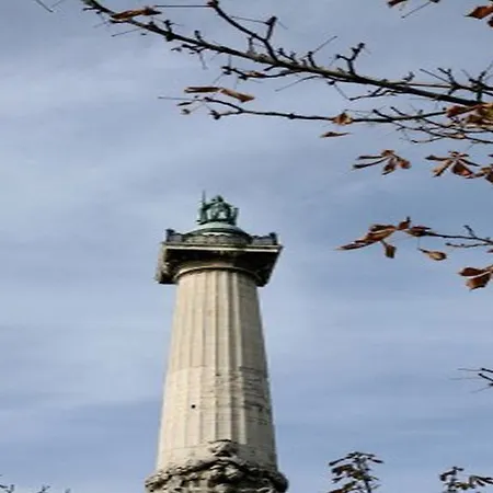 Hotel Du Printemps Parigi