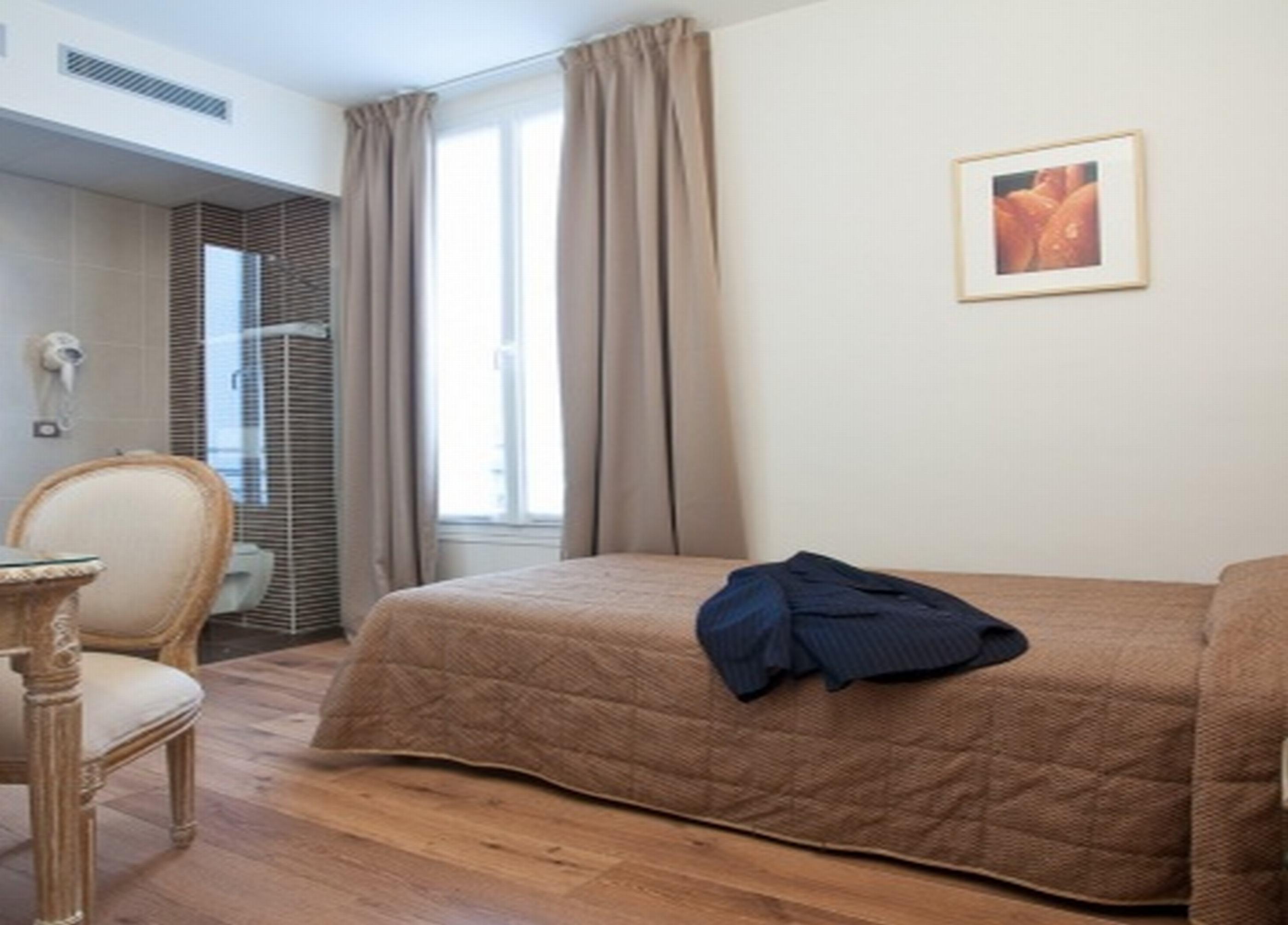 Hotel Du Printemps Paris